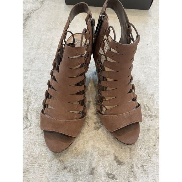 VINCE‎ CAMUTO Women's Eliaz Caged Peep Toe Sandals Size 8.5M With Box - Picture 6 of 8